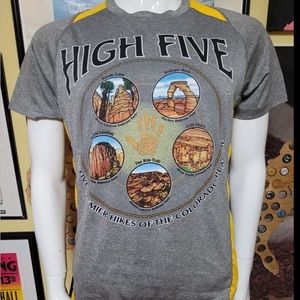 NWT Bryce Canyon High Five Hikes Performance Tee